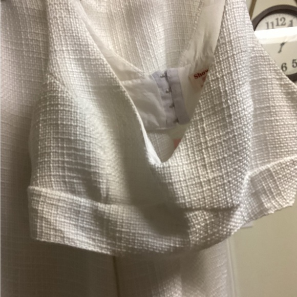 Georgious 2 piece pant suit designed in Australia made of luxurious fabrics - Picture 4 of 5